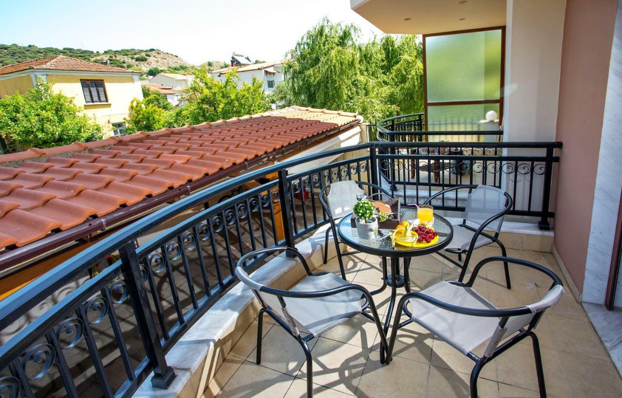 Konstantina & Evgenia Deluxe Apartment Nea Peramos  Ngoại thất bức ảnh