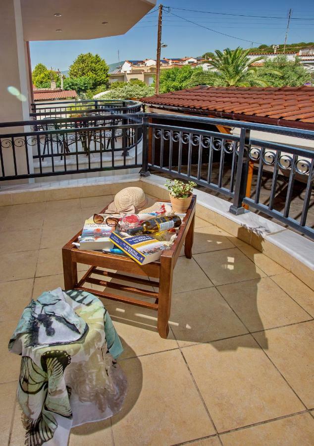 Konstantina & Evgenia Deluxe Apartment Nea Peramos  Ngoại thất bức ảnh