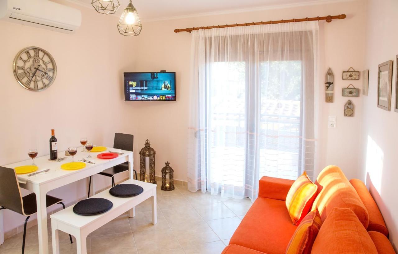 Konstantina & Evgenia Deluxe Apartment Nea Peramos  Ngoại thất bức ảnh