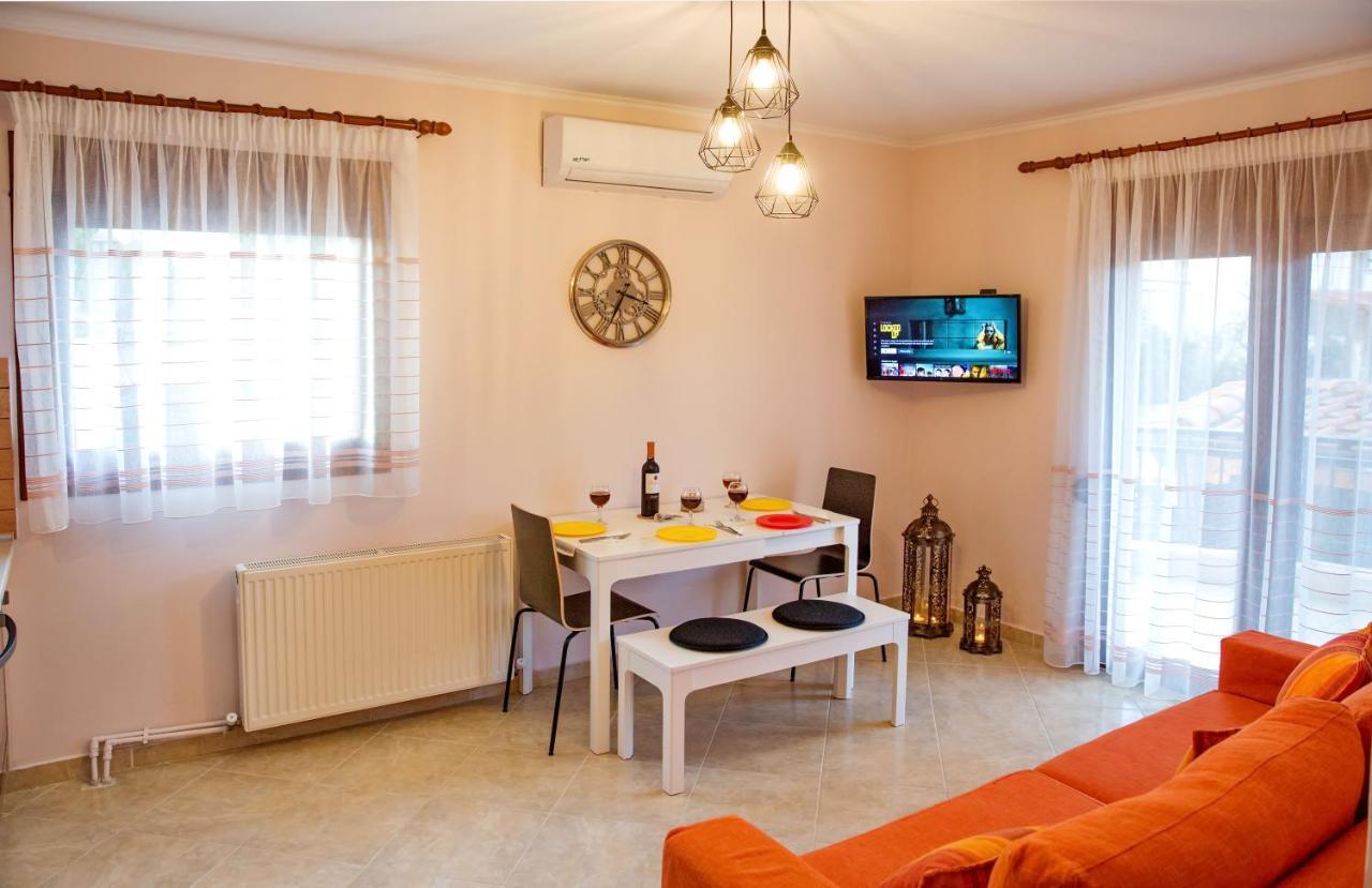 Konstantina & Evgenia Deluxe Apartment Nea Peramos  Ngoại thất bức ảnh