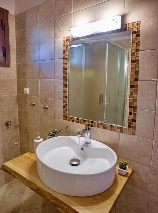 Konstantina & Evgenia Deluxe Apartment Nea Peramos  Ngoại thất bức ảnh