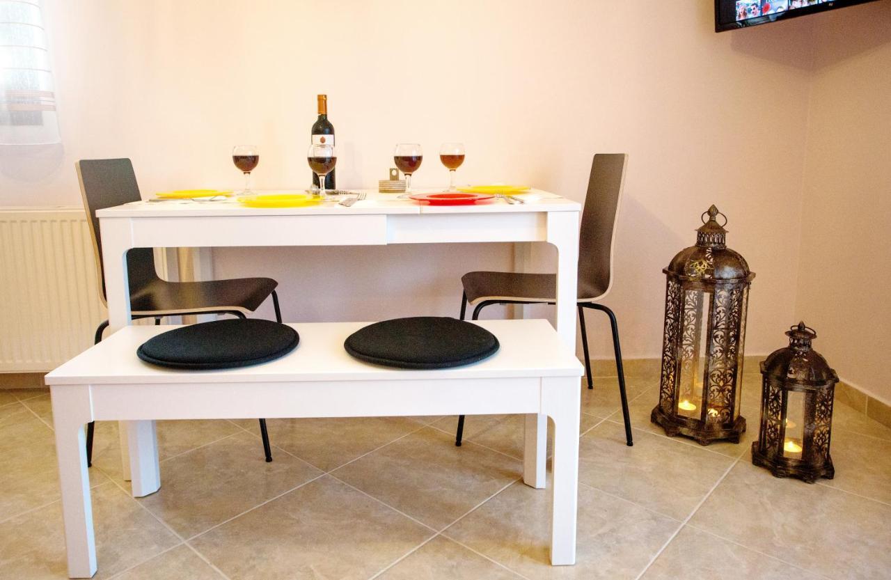 Konstantina & Evgenia Deluxe Apartment Nea Peramos  Ngoại thất bức ảnh